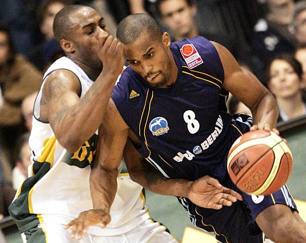 现坚韧早已 现坚韧早已